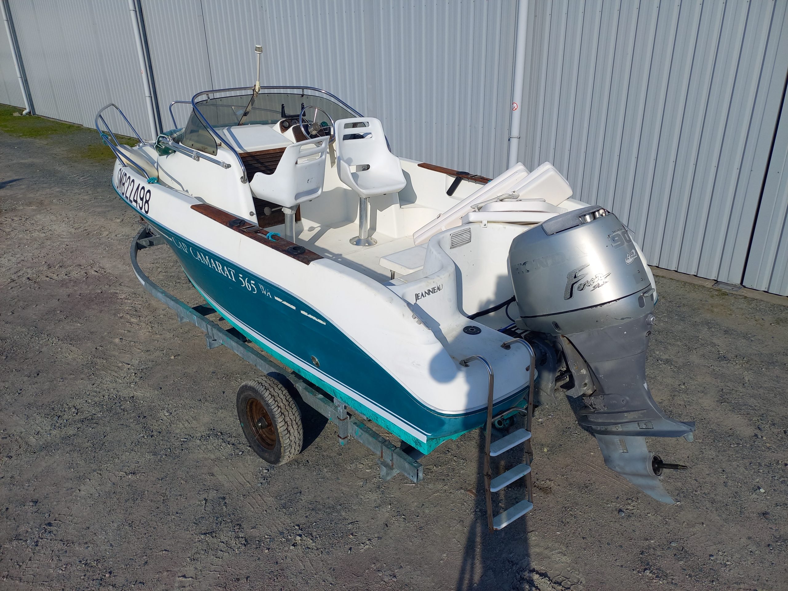 CAP CAMARAT 565 WA (2000) / HONDA 90 CV (570H) / CHARIOT MISE A L’EAU